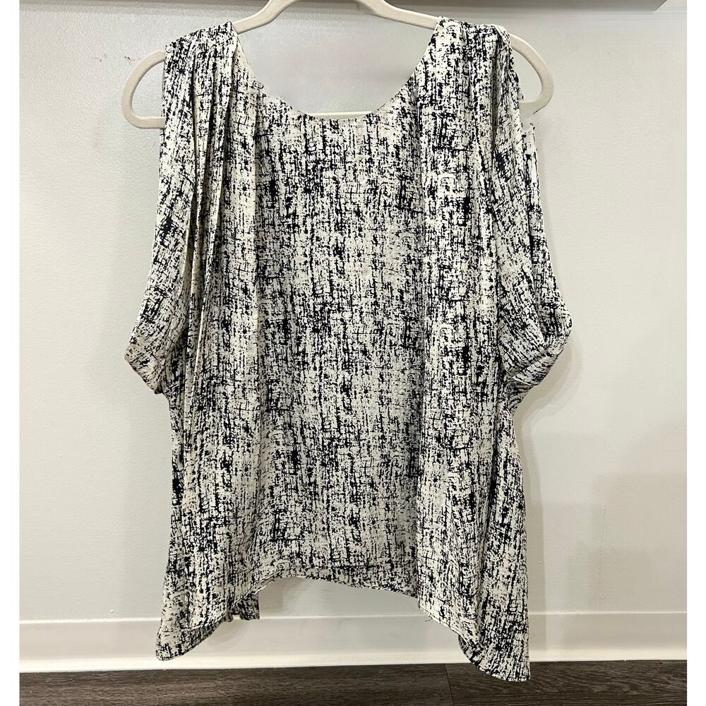 NWT J/J by Julie Haus Silk Black Motif Top Small Scoop Neck Draped Sleeve Blouse